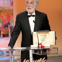 Michael Haneke ist nach 2009 zum zweiten Mal in seiner Karriere mit der Goldenen Palme ausgezeichnet worden. Sein Film "Liebe" (Originaltitel: "Amour") überzeugte die Jury, in der unter anderem Ewan McGregor und Diane Krüger saßen.