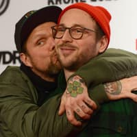 Am Donnerstagabend, 5. Dezember, kochte Bochum - denn Stars, wie die Beatsteaks, feierten die begehrte "1Live Krone". OK! hat die Bilder!