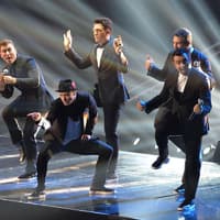 Nach über zehn Jahren standen die Jungs von 'N Sync bei den MTV Video Music Awards Ende August 2013 erstmals wieder zusammen auf der Bühne. Was für eine Performance!