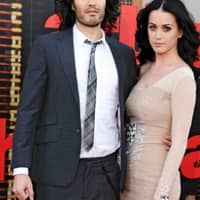 Es ist amtlich! Einen Tag vor dem Jahreswechsel reichte Russell Brand die Scheidung von seiner Frau Katy Perry ein