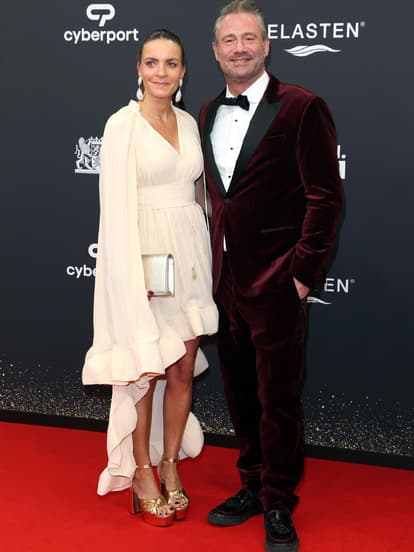 Sasha mit Ehefrau Julia Röntgen beim Bambi 2023