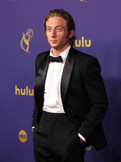 Jeremy Allen White bei den Emmy Awards