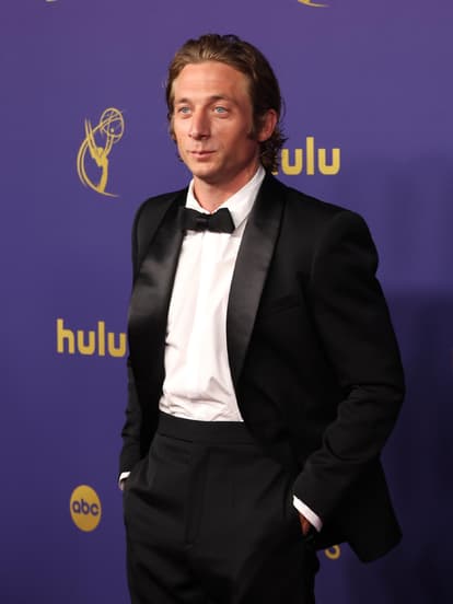 Jeremy Allen White bei den Emmy Awards