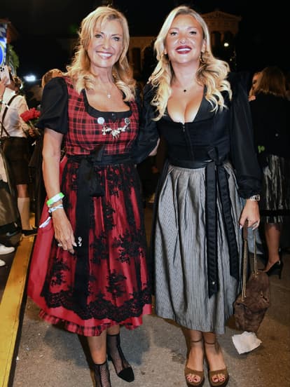 Stars auf dem Oktoberfest 2024: Dagmar Woehrl und Evelyn Burdecki beim Almauftrieb