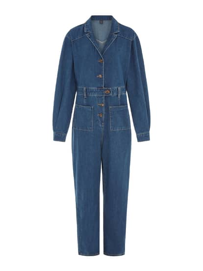 Jeans von Kopf bis Fuß: Dieser Jeans-Jumpsuit erleichtert uns die Outfitsuche, ca. 34 Euro*.