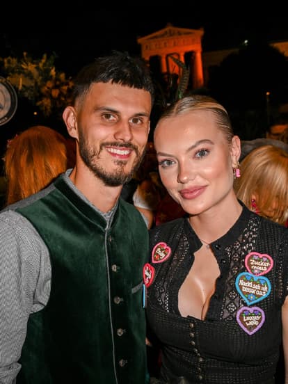 Stars auf dem Münchner Oktoberfest 2024: Cheyenne Ochsenknecht und Nino Sifkovits