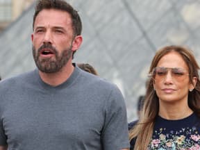 Ben Affleck und Jennifer Lopez ernst