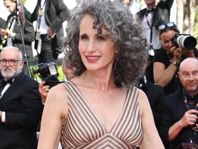 Andie MacDowell vor Paparazzi