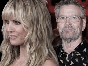 Heidi Klum guckt lächelnd zur Seite, Günther Klum mit Brille