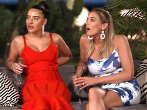 "Der Bachelor" 2023: Leyla und Alyssa fassungslos