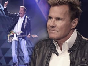 Dieter Bohlen bei einem Konzert und mit ernstem Blick