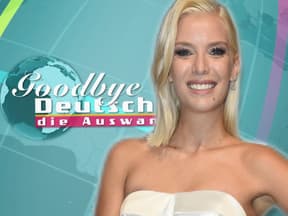 Oksana Kolenitchenko vor "Goodbye Deutschland"-Logo