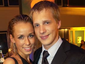 Annemarie Carpendale und Oliver Pocher posieren zusammen