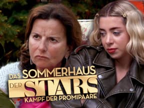 Die "Sommerhaus der Stars"-Kandidaten sehen ernst aus, mit Logo