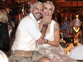 Stars auf dem Münchner Oktoberfest 2023: Marc Terenzi und Verena Kerth happy