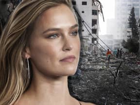 Bar Refaeli sieht traurig aus, im Hintergrund ein Bild einer zerstörten Stadt