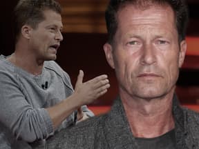 Til Schweiger gestikuliert und guckt ernst, Collage