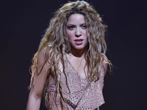 Shakira sieht sauer aus