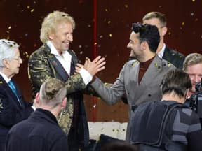 Thomas Gottschalk und Giovanni Zarrella geben sich die Hand