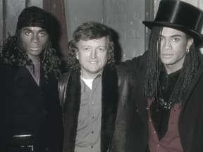 Frank Farian mit Fab Morvan und Rob Pilatus von Milli Vanilli im Jahr 1988