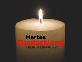 Kerze mit "Hartes Deutschland"-Logo