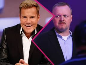 Dieter Bohlen lacht hämisch, Stefan Raab guckt ernst zur Seite