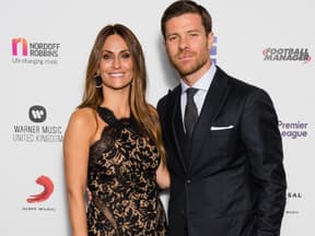 Nagore Aranburu und Xabi Alonso zusammen