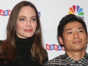 Angelina Jolie mit ihrem Sohn Pax bei einem Event