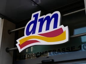 dm logo