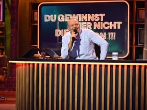 Stefan Raab in der ersten Show von DGHNDM