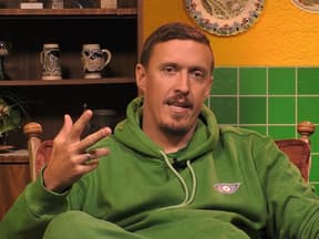 Max Kruse bei "Promi Big Brother" im Sprechzimmer