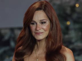 Andrea Berg weint