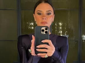 victoria-beckham selfie