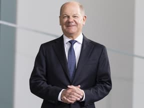 Olaf Scholz lächelt