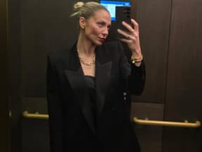 Valentina Pahde Make-up Valentina Pahde Fahrstuhl-Selfie