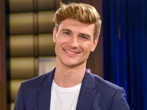 Friedrich Dieckmann grinst beim Kölner Treff