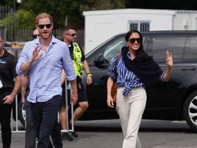 Harry und Meghan in Australien winken Harry und Meghan in Australien winken