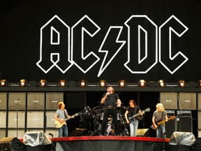 AC/DC bei einem Auftritt