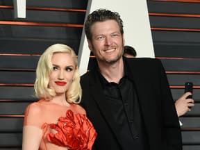 Gwen Stefani und Blake Shelton posieren zusammen