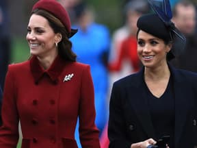 Kate und Meghan lachen