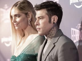 Chiara Ferragni und Fedez von der Seite