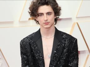 Timothee Chalamet im Glitzerblazer