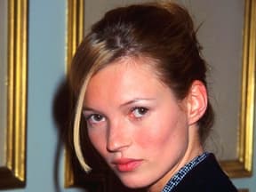 Topmodel Kate Moss - bereits mit 14 wurde sie am New Yorker JFK Flughafen von einer Modelagentur entdeckt