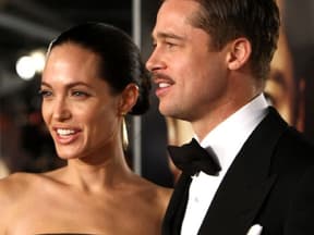 Gut gelaunt: Angelina Jolie und Brad Pitt bei der Premiere von "The Curious Case of Benjamin Button"