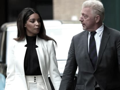 Lilian de Carvalho Monteiro und Boris Becker schauen sich an