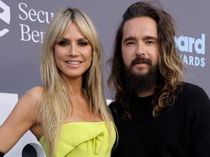 Heidi Klum und Tom Kaulitz posieren glücklich