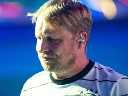 Oliver Pocher presst die Lippen zusammen