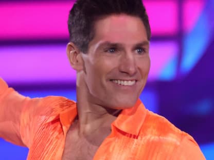 Christian Polanc lacht beim Tanzen bei "Let's Dance"