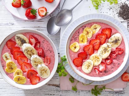 Erdbeer-Banane Smoothie Bowl