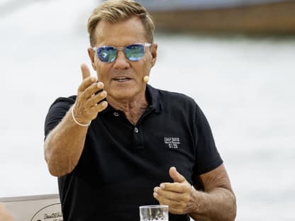 DSDS 2023: Dieter Bohlen gestikuliert aufgebracht im Recall 